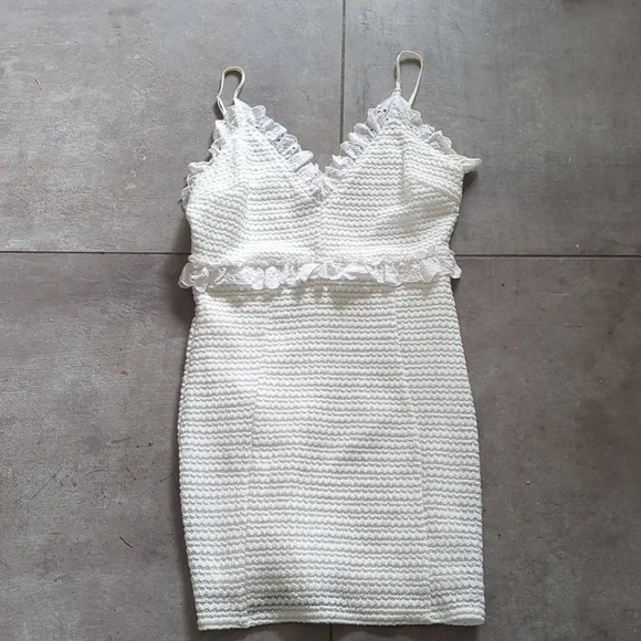 Lilyful Dresses | Lilyful Cream Color Dress Size Medium | Color: Cream | Size: M | Kimbaddd's Closet